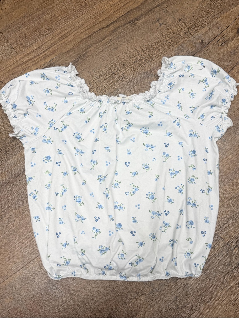 White Floral Puff-Sleeve girls babydoll Top - Blue Floral Print size large